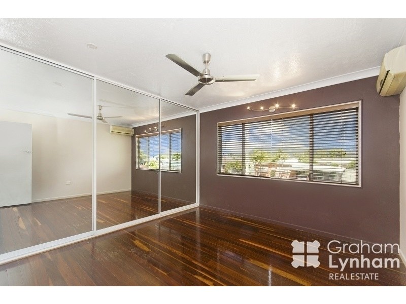 18 Hall Street, Kirwan QLD 4817