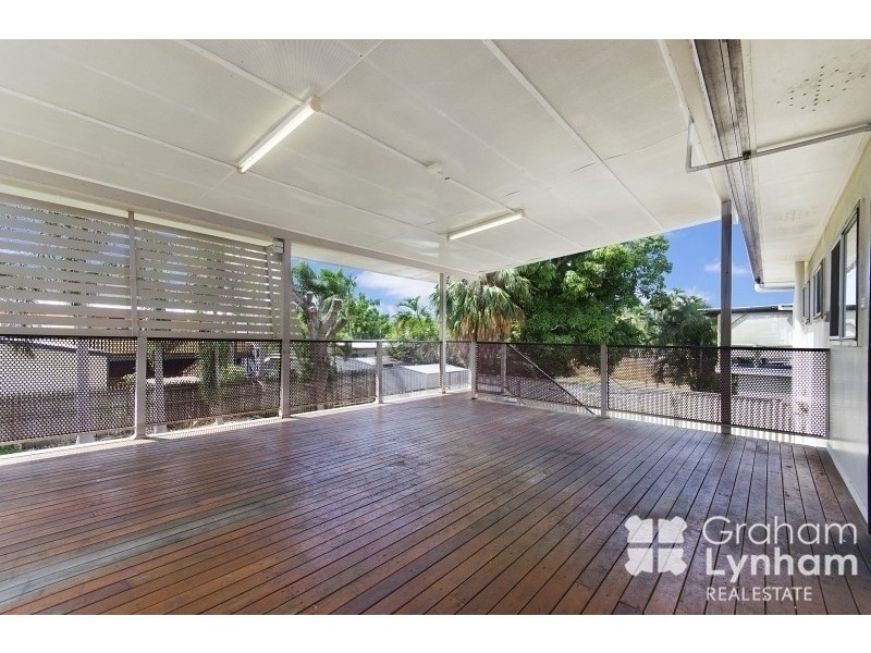 18 Hall Street, Kirwan QLD 4817