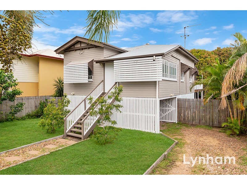 19 Edwards Street, West End QLD 4810