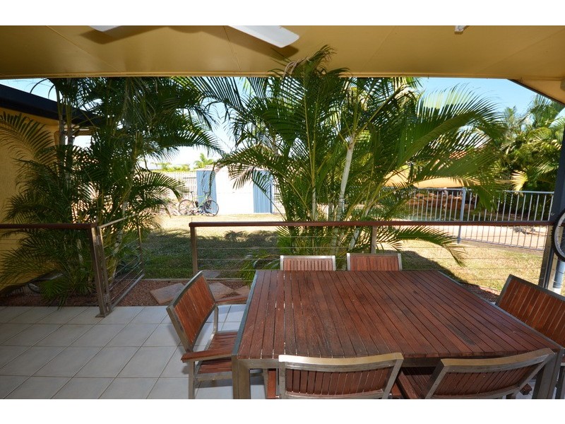 67  Estuary Parade, Douglas QLD 4814