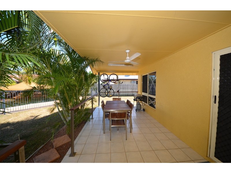 67  Estuary Parade, Douglas QLD 4814