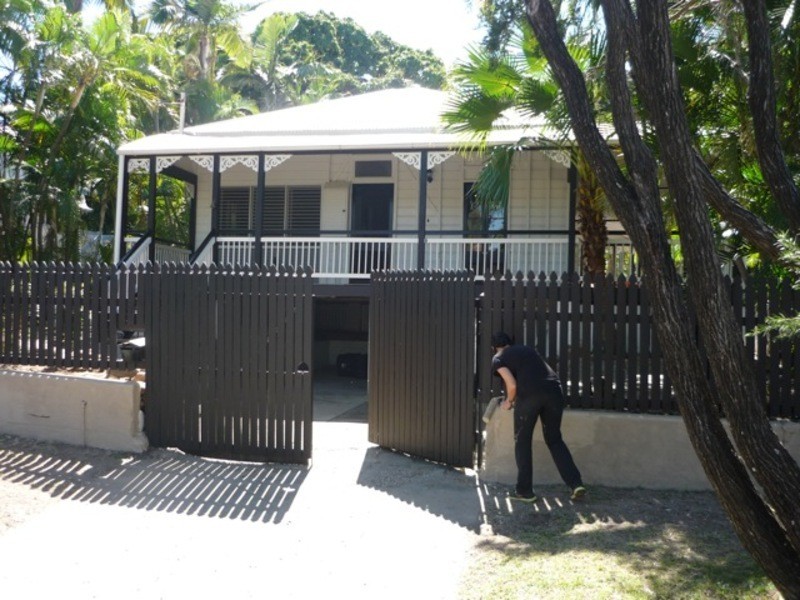 7 Baxter Street, West End QLD 4810