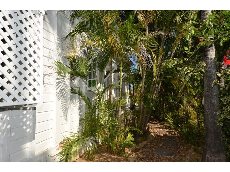 7 Baxter Street, West End QLD 4810