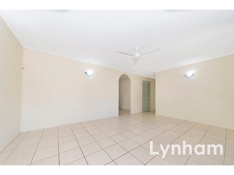 34 Garden Grove Crescent, Kirwan QLD 4817