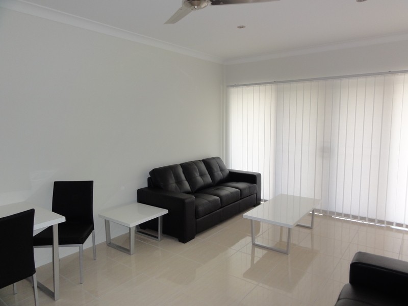 60 Phoenix Parade, Kirwan QLD 4817