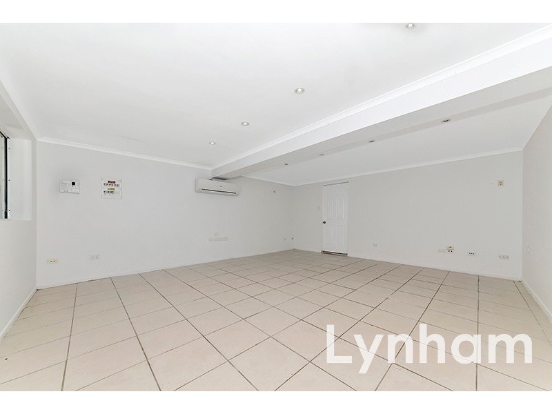 16 Lanark Street, Kirwan QLD 4817