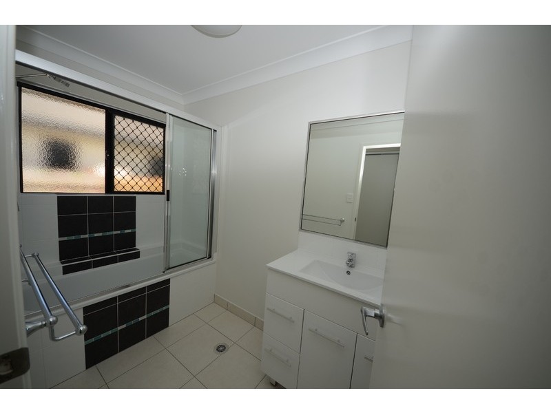 52 Blue Wren Drive, Kelso QLD 4815