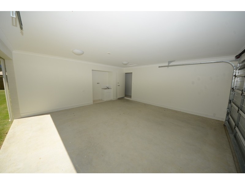 52 Blue Wren Drive, Kelso QLD 4815