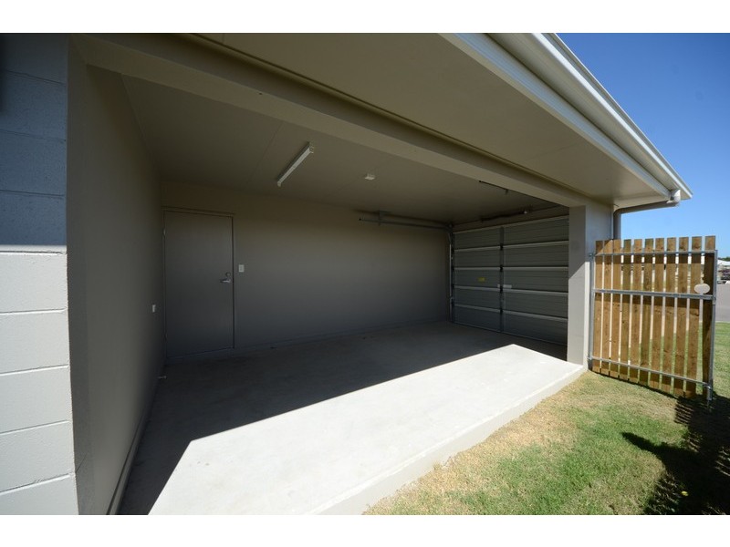 60  Blue Wren Drive, Kelso QLD 4815