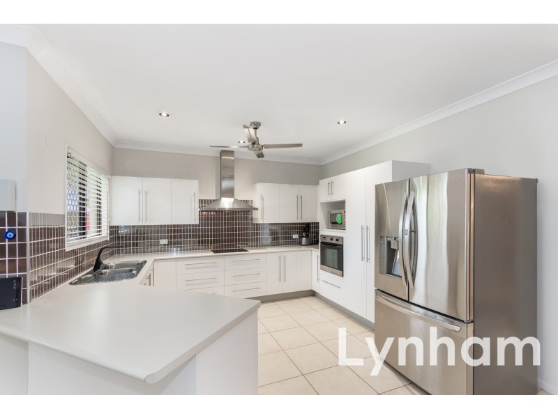 11 St Albans Road, Mount Louisa QLD 4814