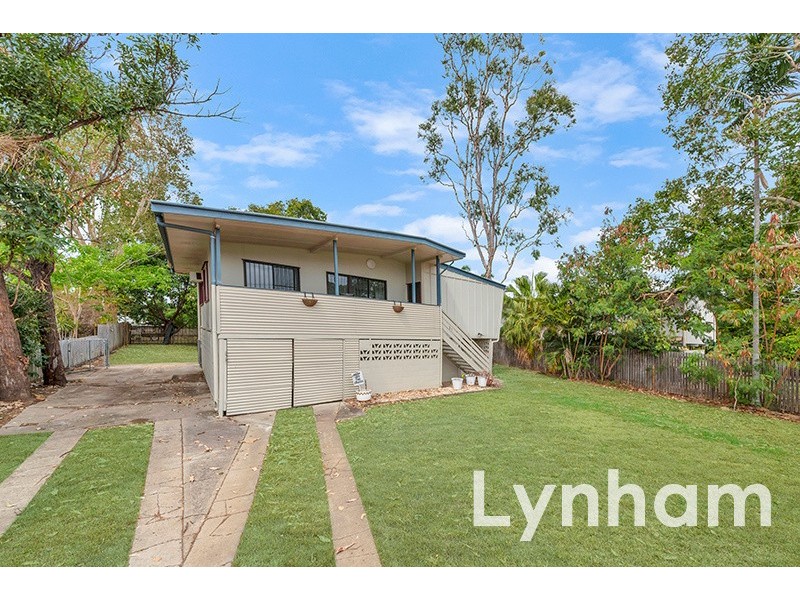 27 Elimatta Avenue, Cranbrook QLD 4814