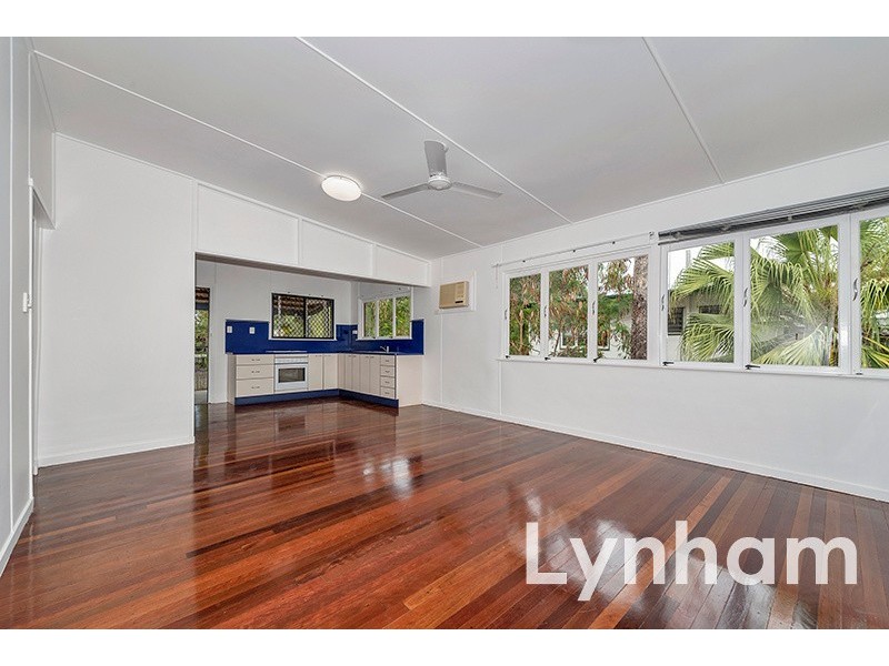 27 Elimatta Avenue, Cranbrook QLD 4814