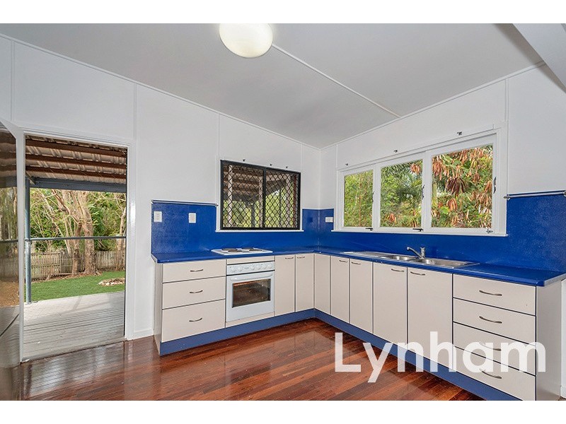 27 Elimatta Avenue, Cranbrook QLD 4814