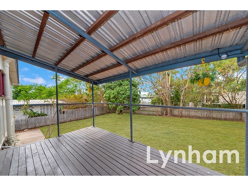 27 Elimatta Avenue, Cranbrook QLD 4814