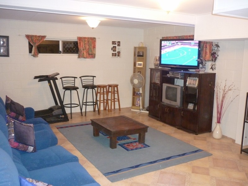 9 Pelican Avenue, Condon QLD 4815