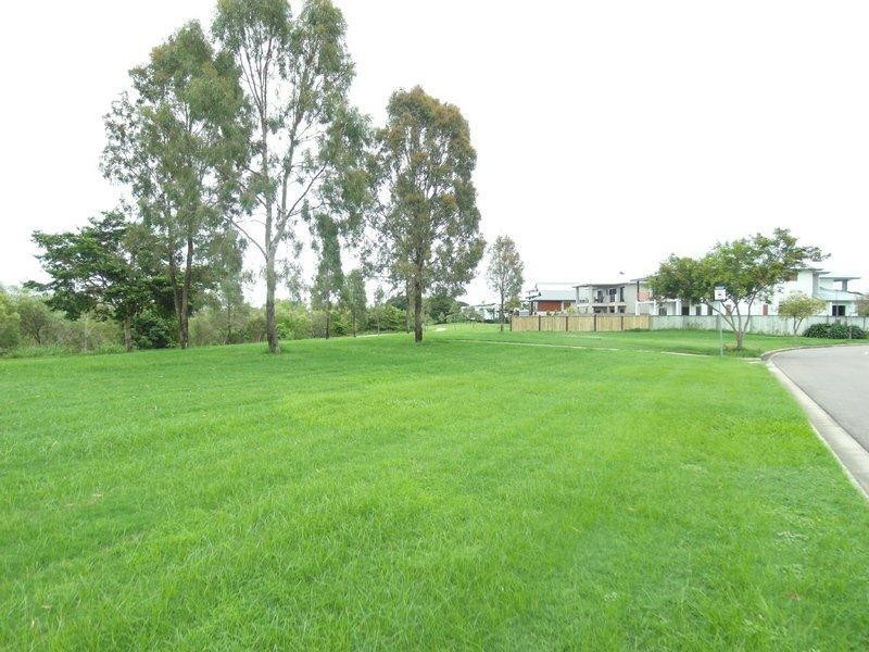 69 River Boulevard, Idalia QLD 4811