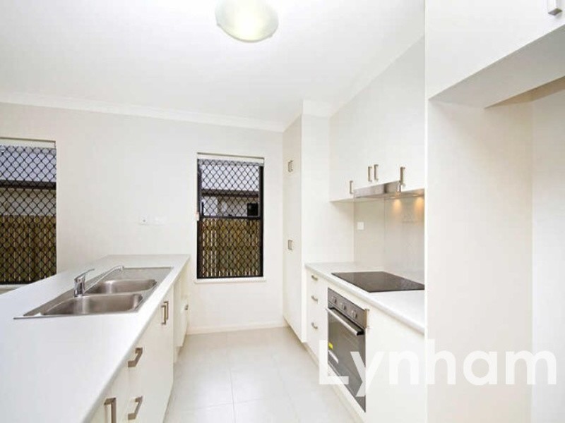 33 Pongamia Parade, Mount Low QLD 4818