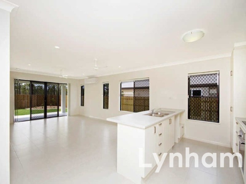 33 Pongamia Parade, Mount Low QLD 4818