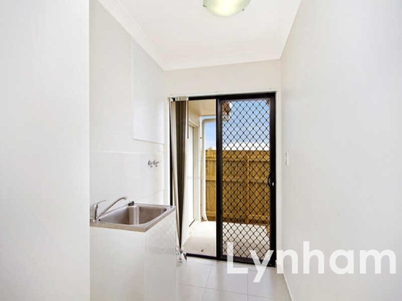 33 Pongamia Parade, Mount Low QLD 4818