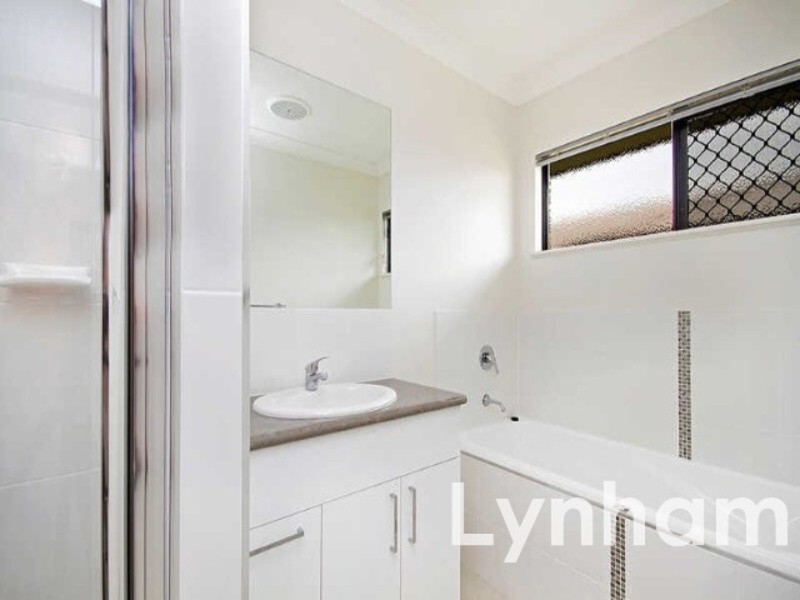 33 Pongamia Parade, Mount Low QLD 4818