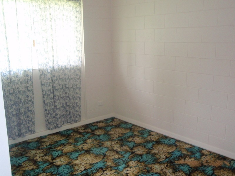 2/41 Burramugga Crescent, Kirwan QLD 4817