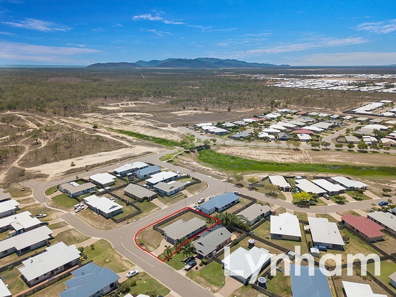 26 Limerick Way, Mount Low QLD 4818