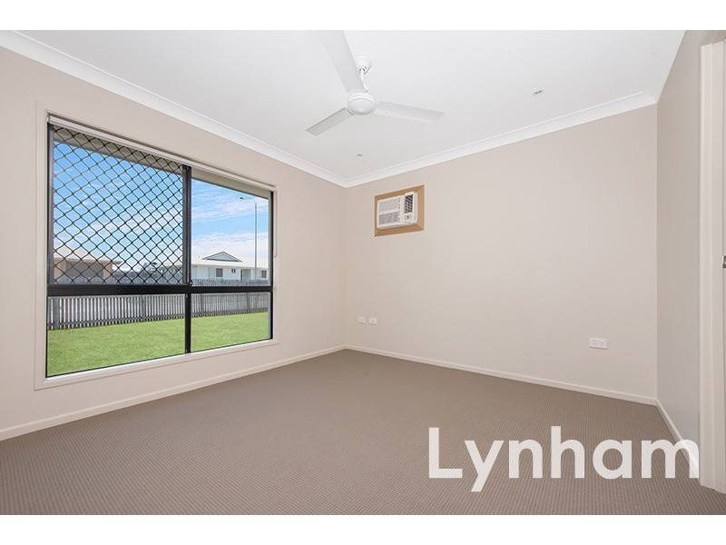 26 Limerick Way, Mount Low QLD 4818