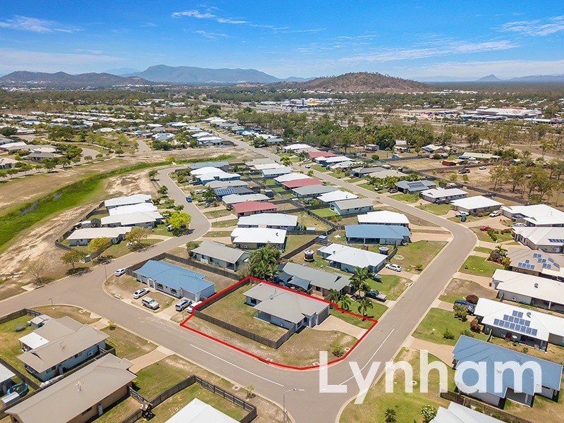 26 Limerick Way, Mount Low QLD 4818