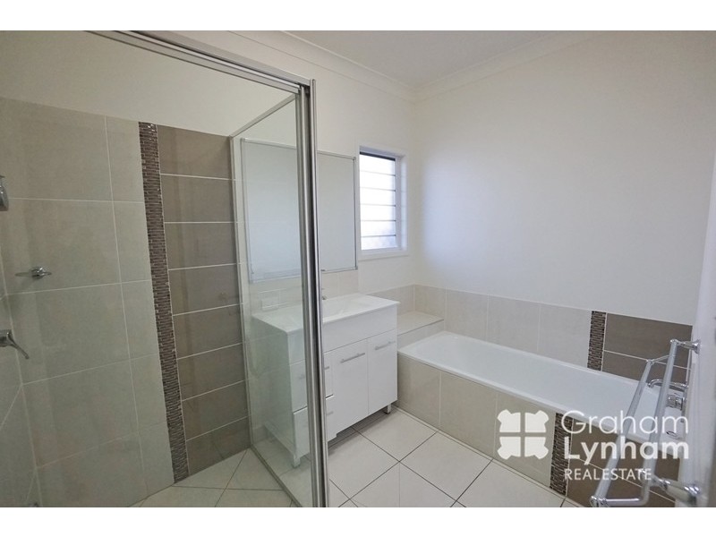 15 Bilbao Place, Bushland Beach QLD 4818