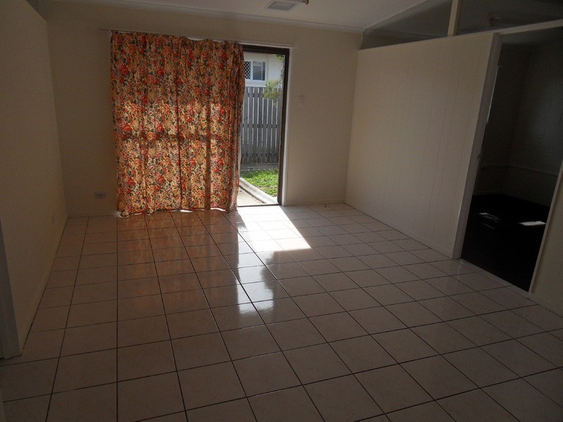 2/55 Cook Street, North Ward QLD 4810