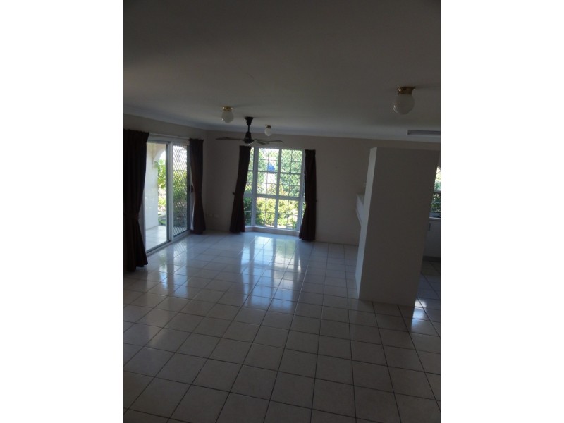 1/38  Gregory, North Ward QLD 4810