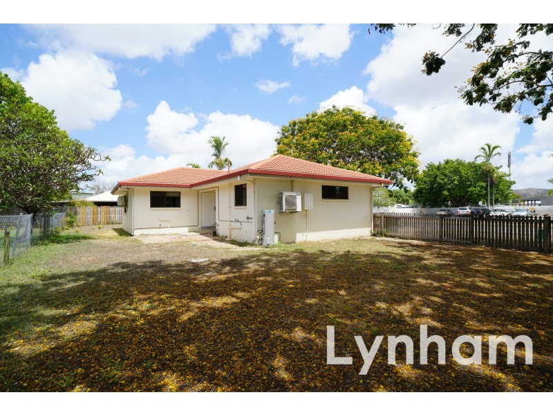 1 Julia Street, Kirwan QLD 4817