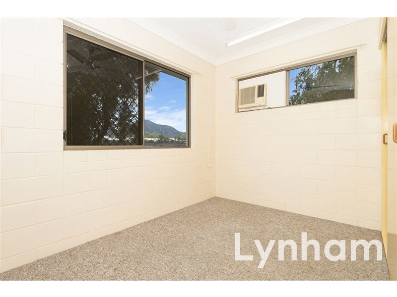 1/4 Teresa Street, Rasmussen QLD 4815