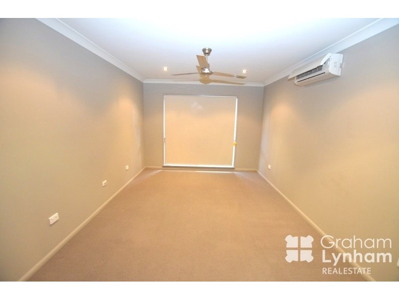 8 Carswell Avenue, Kirwan QLD 4817