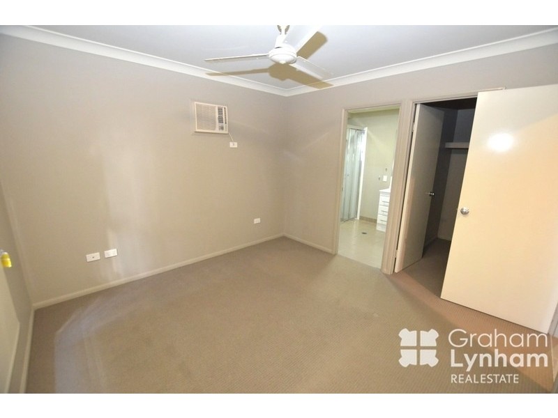 8 Carswell Avenue, Kirwan QLD 4817