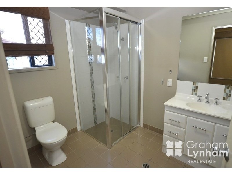 8 Carswell Avenue, Kirwan QLD 4817