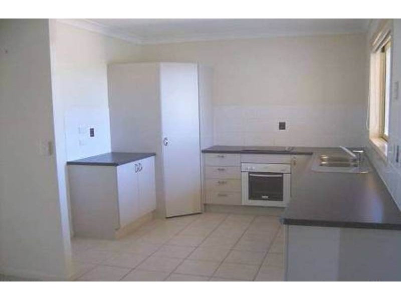 30 Janelle Street, Kelso QLD 4815