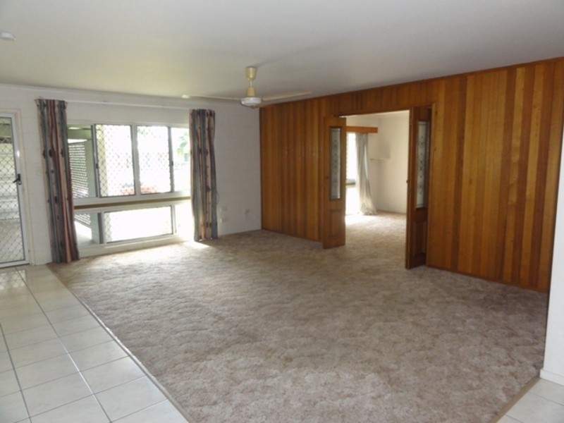 17 Malbon Road, Kirwan QLD 4817