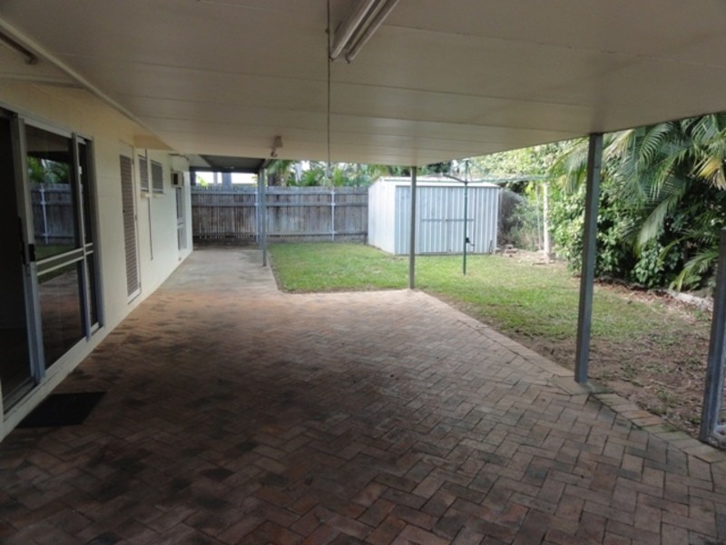 17 Malbon Road, Kirwan QLD 4817