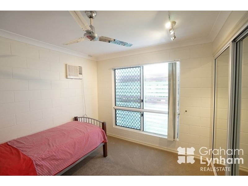 8 Canyon Court, Mount Louisa QLD 4814