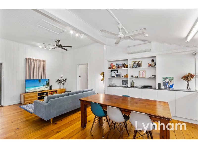 58 Roberts Street, Hermit Park QLD 4812