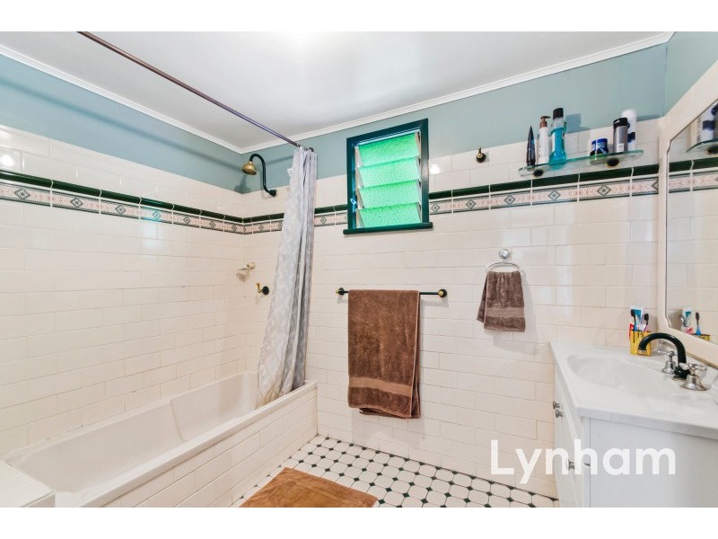 58 Roberts Street, Hermit Park QLD 4812