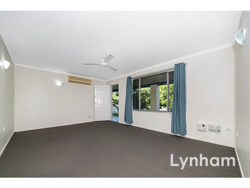 17 President Street, Kirwan QLD 4817