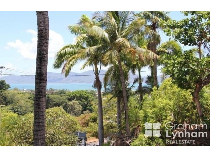 9 Queen Street, North Ward QLD 4810