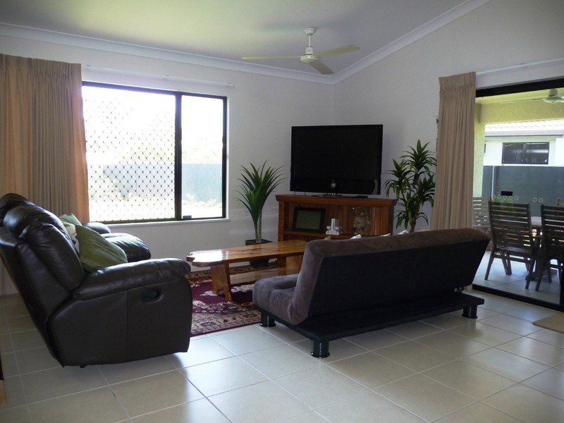 46 Woodwark Drive, Bushland Beach QLD 4818