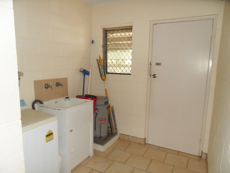 5/2 Isley Street, North Ward QLD 4810