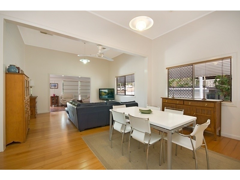 12 Stuart Street, North Ward QLD 4810