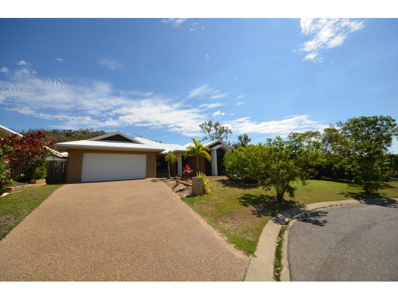 8 Perisher Court, Mount Louisa QLD 4814