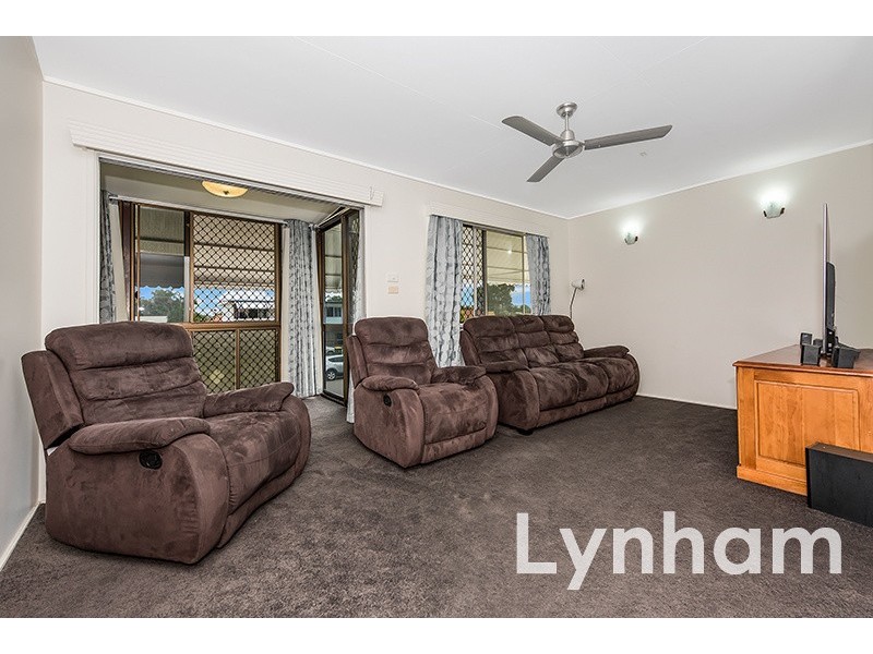 8 Catalonia Street, Kirwan QLD 4817