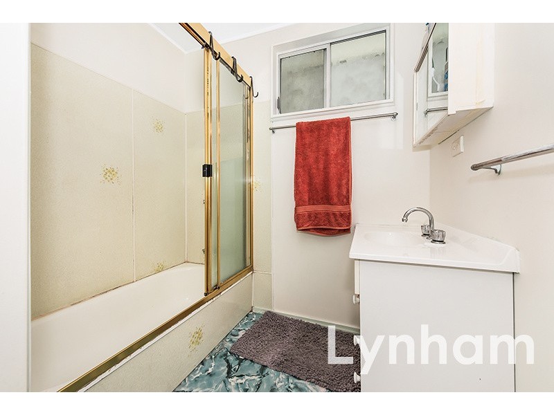 8 Catalonia Street, Kirwan QLD 4817